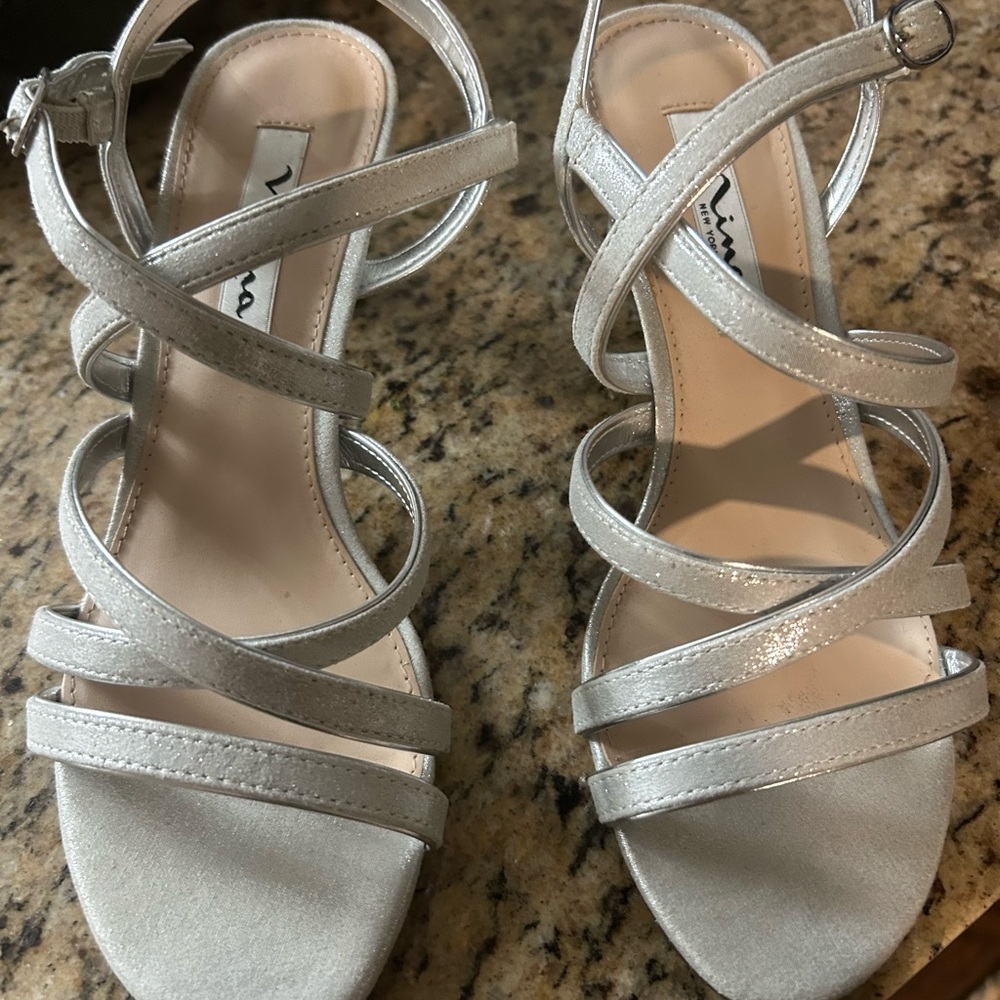 Nina Size 7.5 Strappy Heels
